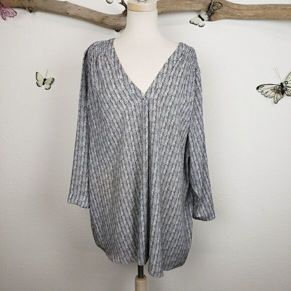 A.N.A a new approach black and white tunic - Picture 1 of 8